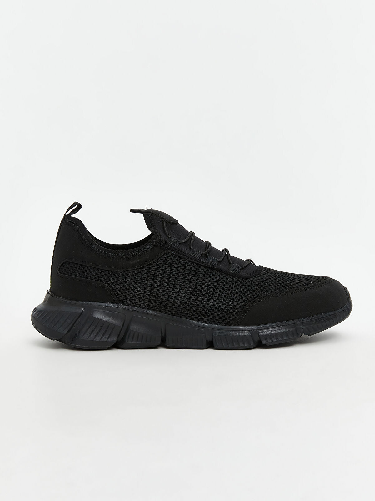 Slip-On Elaborate Men's Sports Shoe