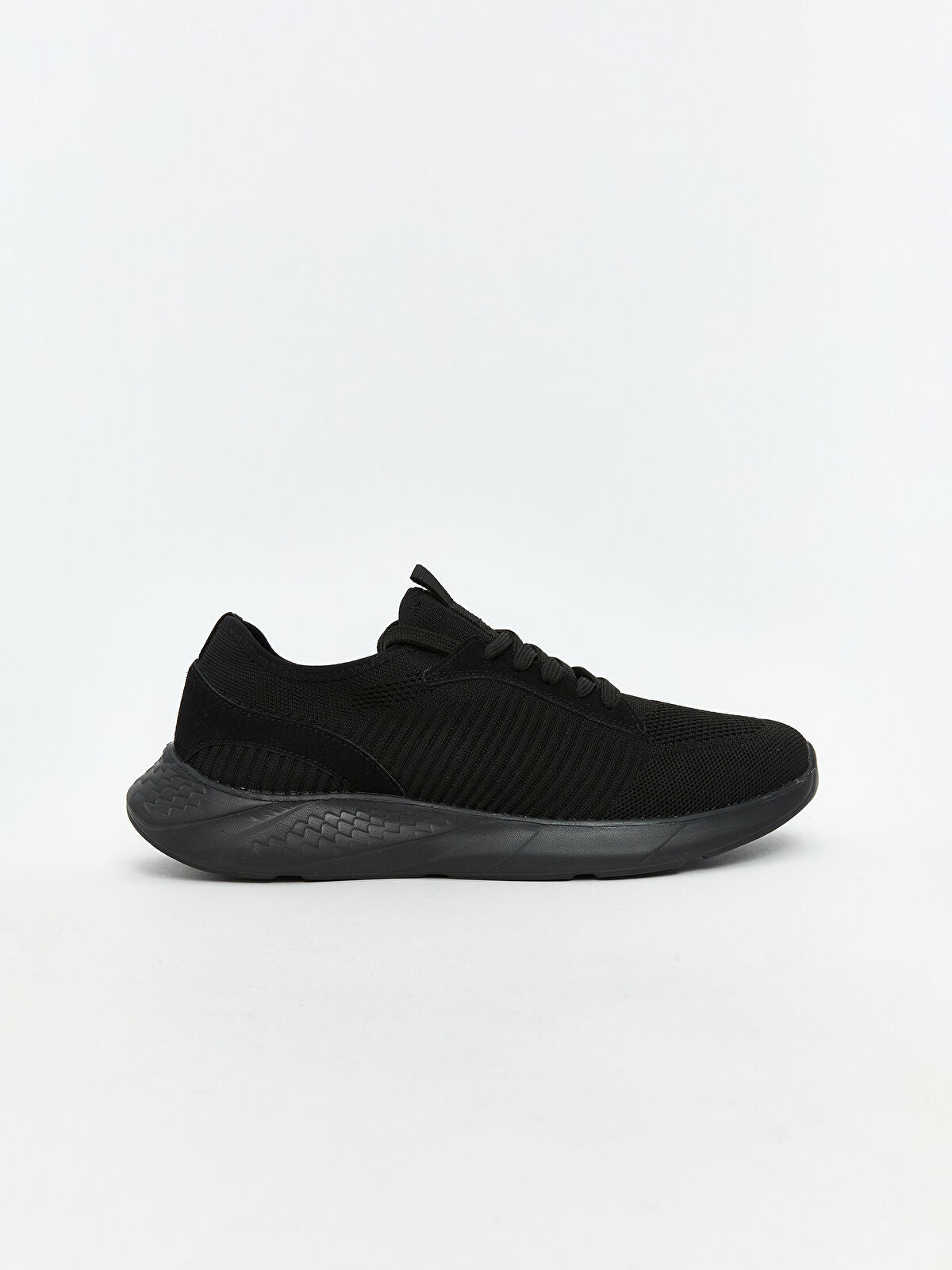 Slip-On Elaborate Men's Sports Shoe