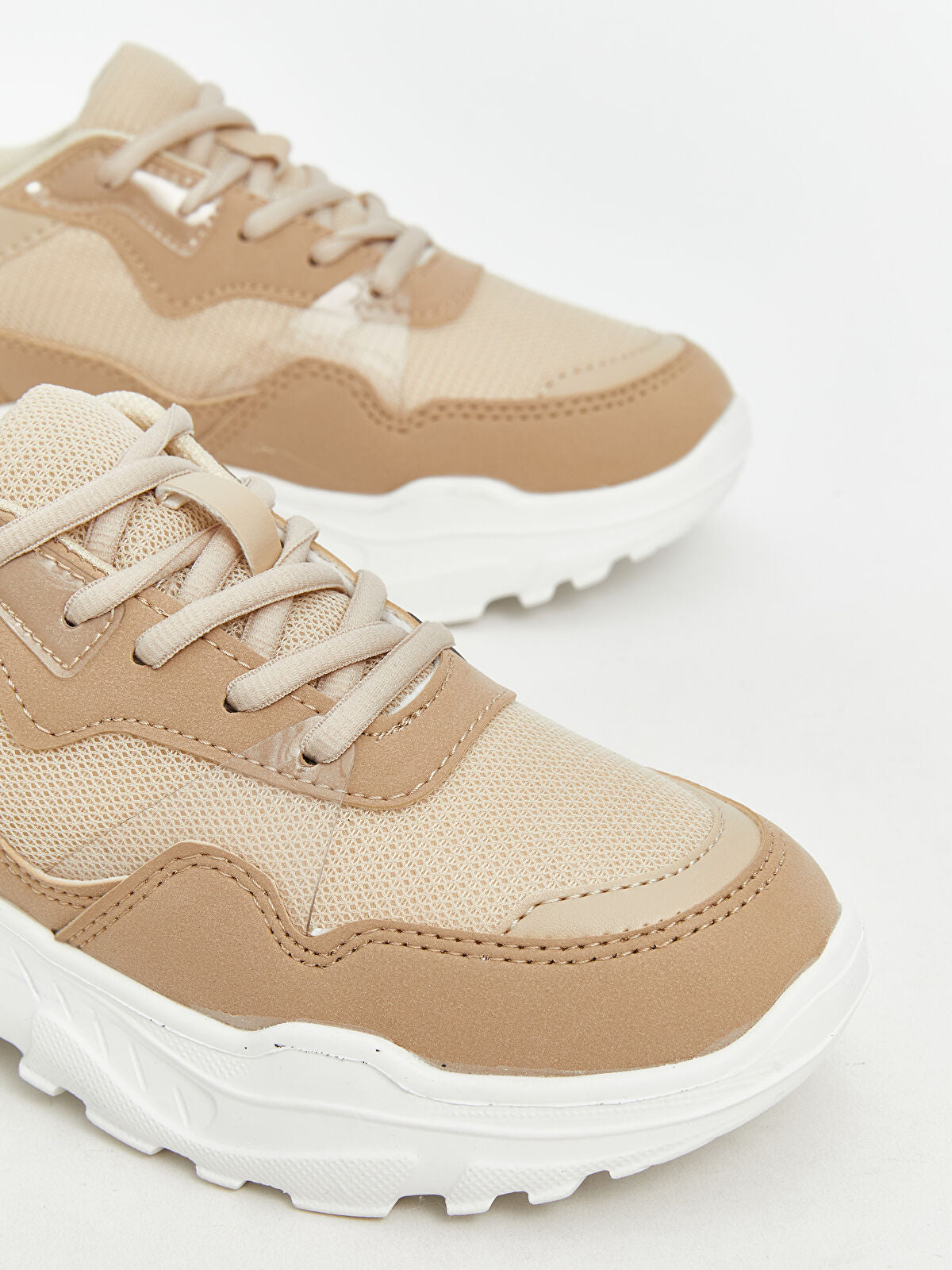 Buckle Women's Sport Shoes