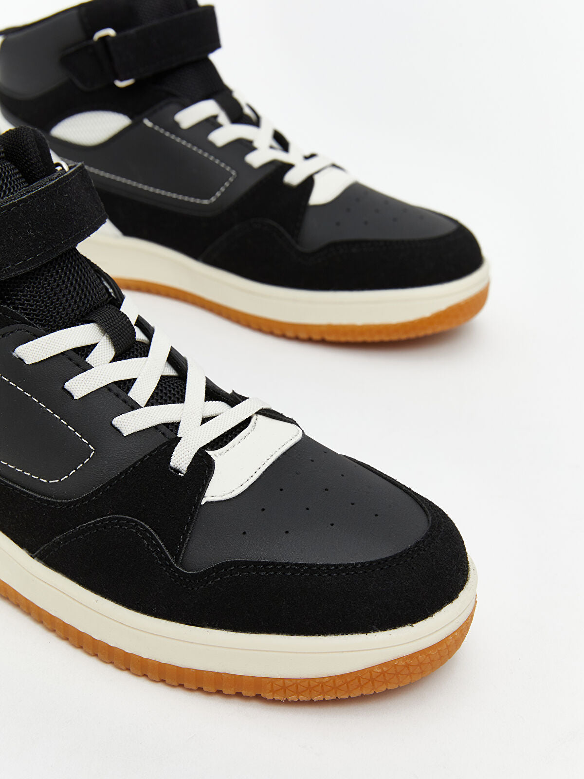 LCW Steps Sleek Appearance Boys' Sports Shoes