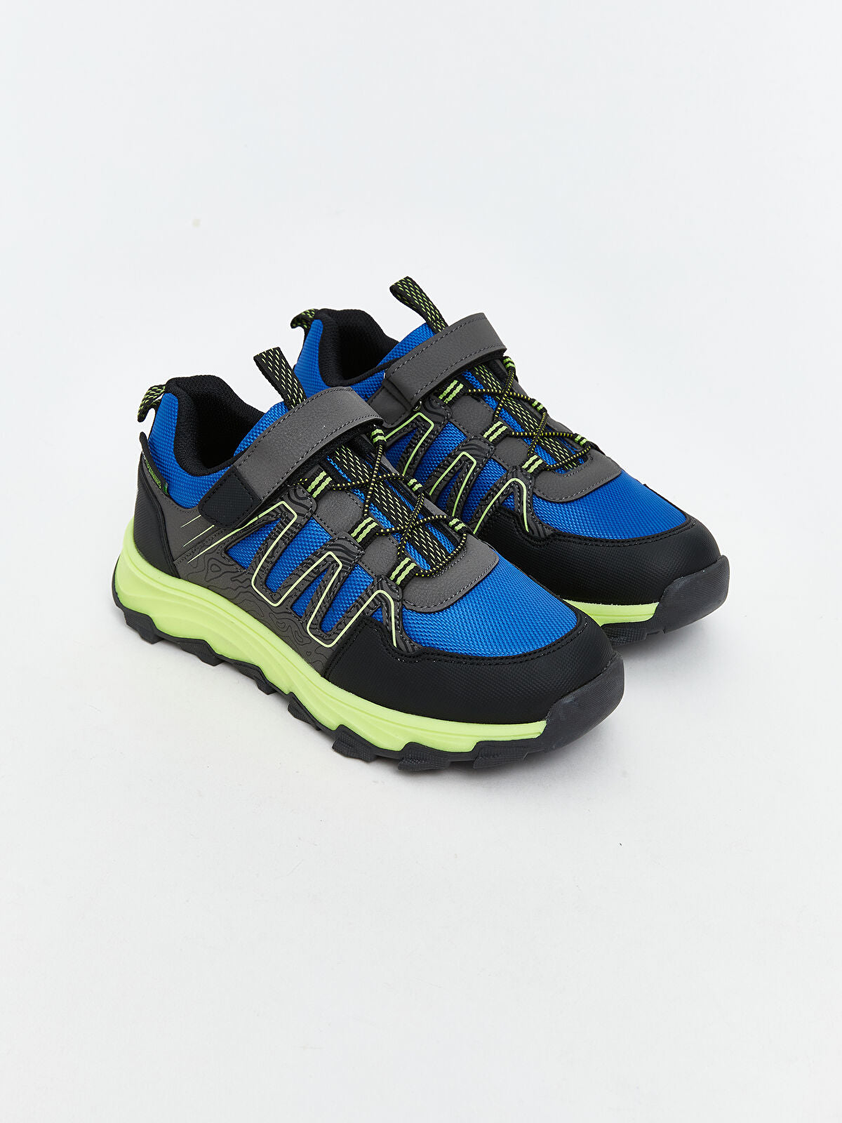Tie and Crinkle-textured Boys' Trekking Shoes
