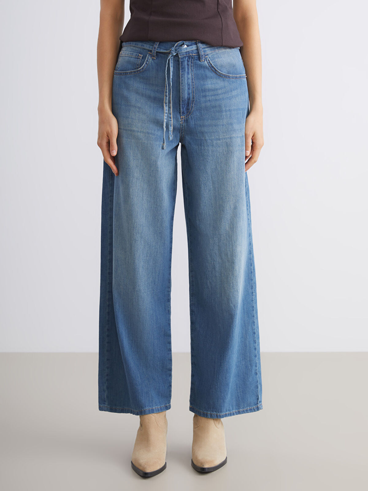 High-Waisted Wide-Leg Women's Jeans