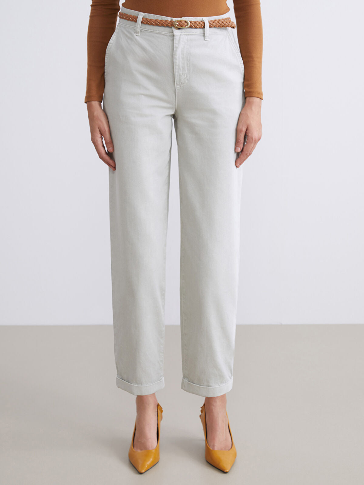 Waist Belted Carrot Fit Women's Jeans Pants