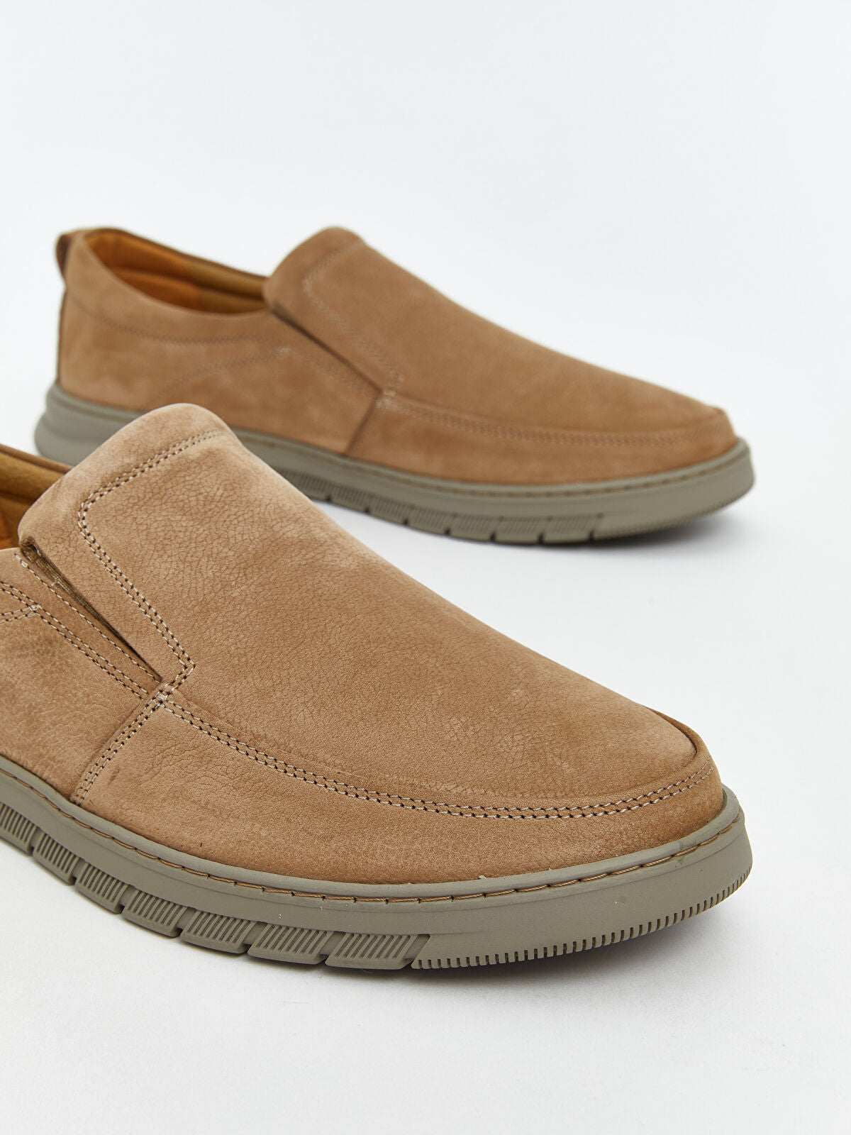 Sleek Appearance Men's Classic Shoe