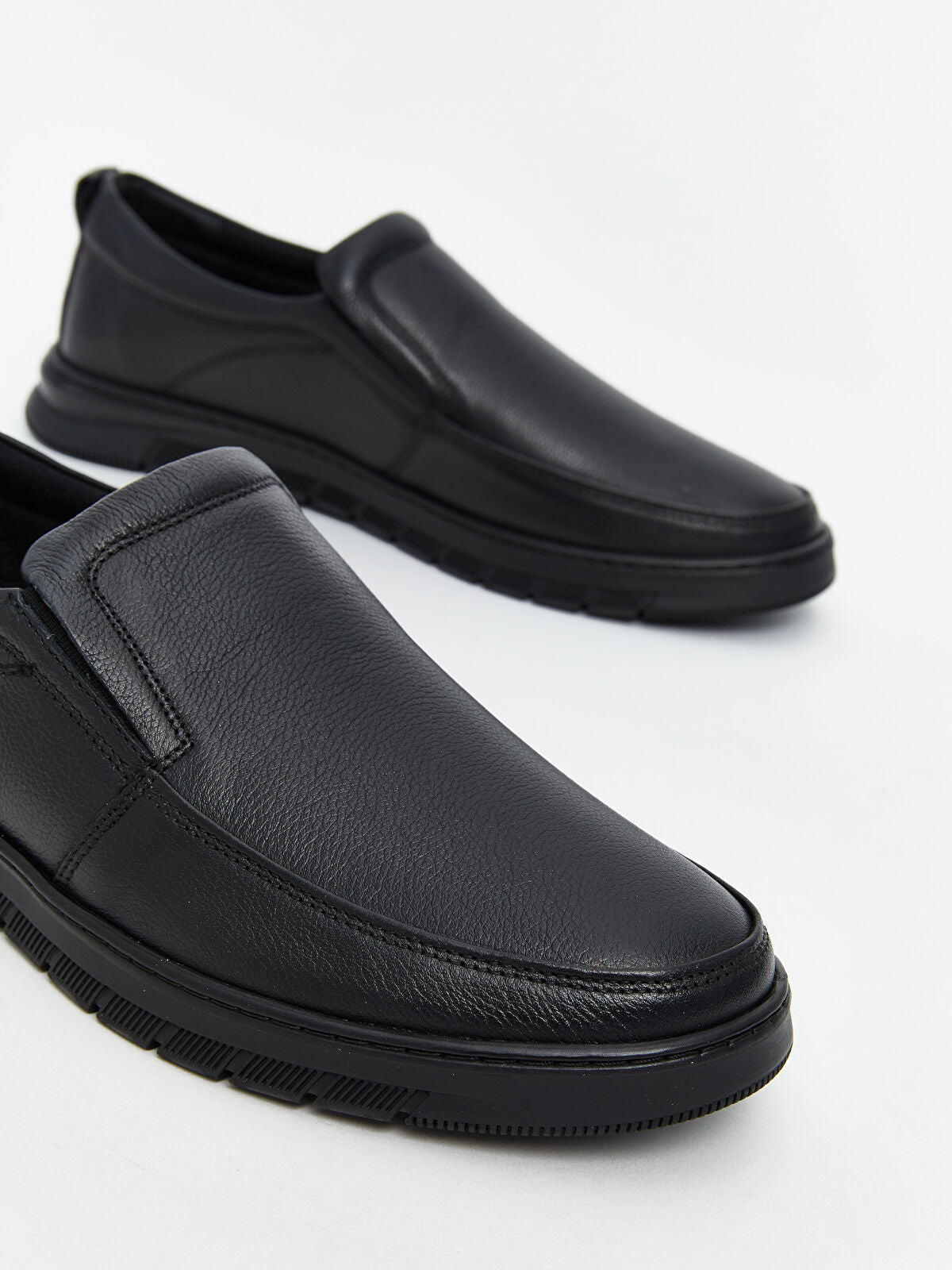 Leather-Look Classic Men's Sneakers