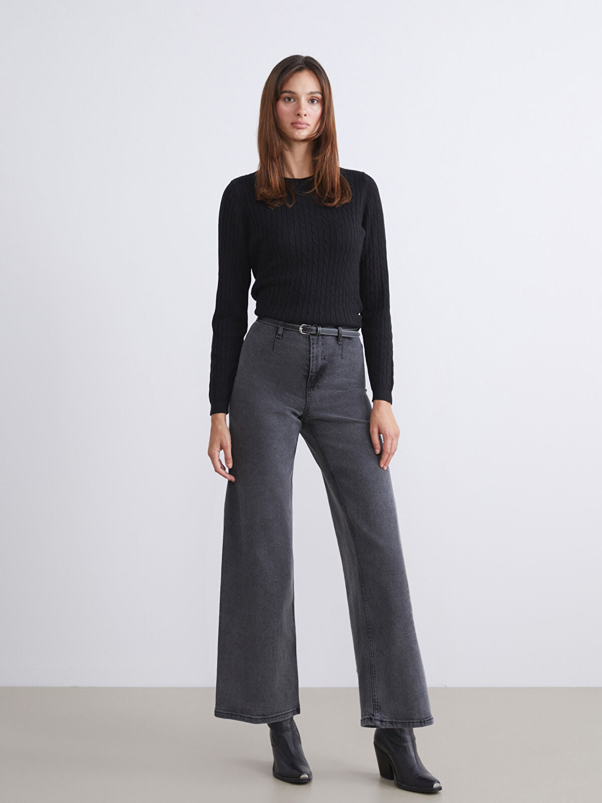 Women’s Belted Wide Leg Jean Pants