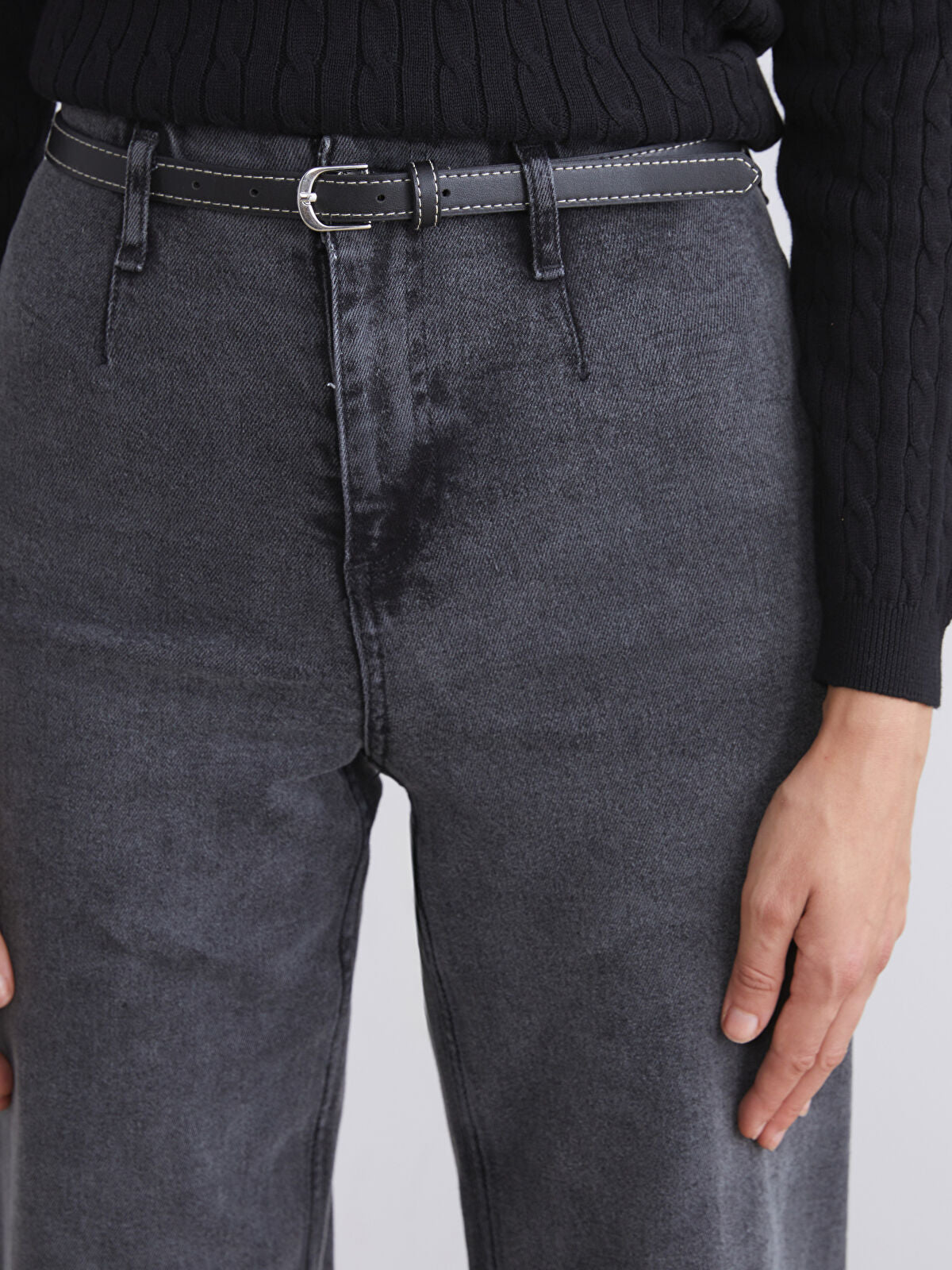 Women’s Belted Wide Leg Jean Pants
