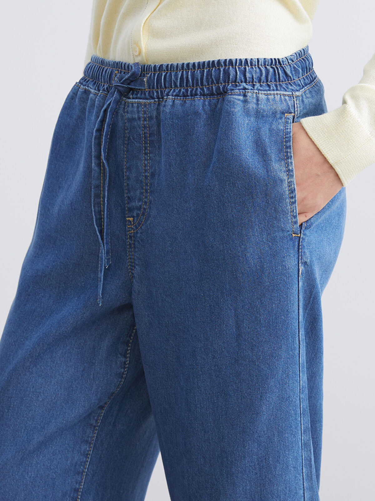 Elastic Waist Women's Wide-leg Jeans Pants