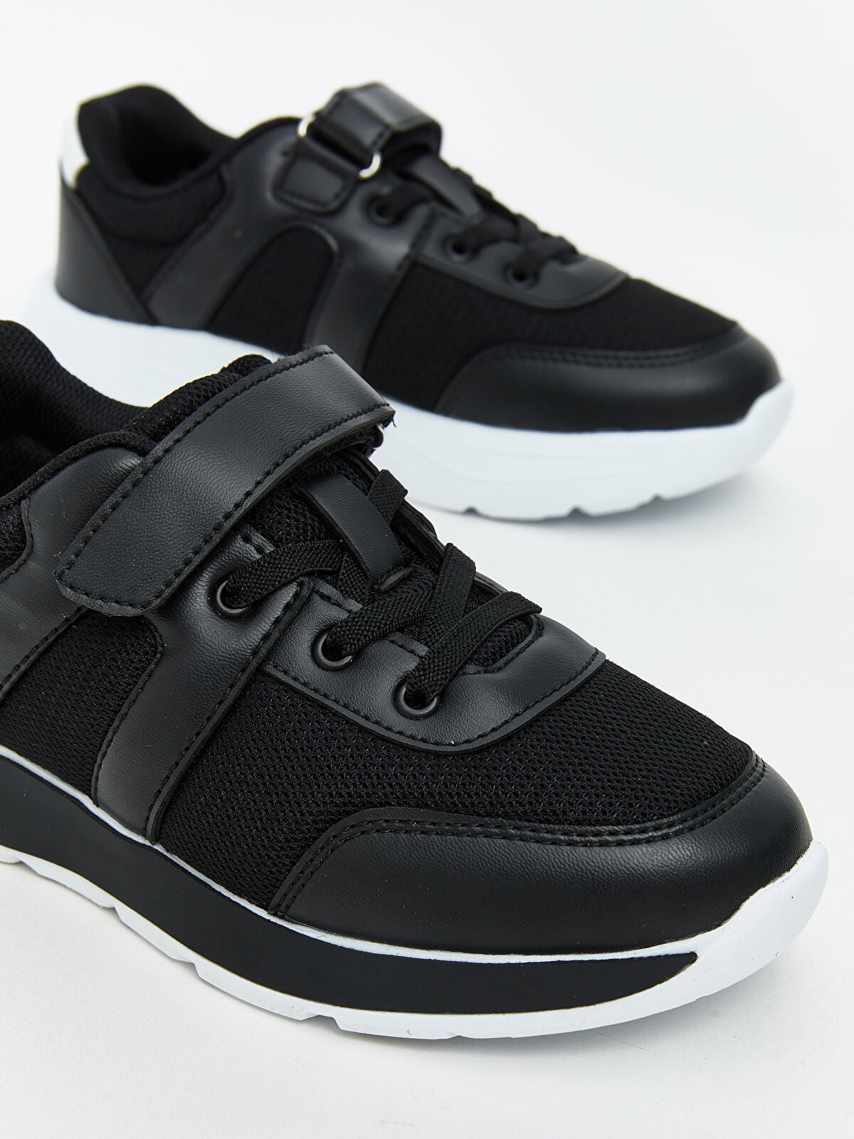 Bagcik and Crackle Men's Sport Shoes