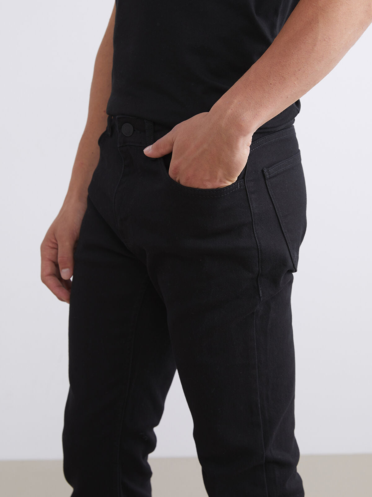750 Slim Fit Men's Woven Jean Pantalon
