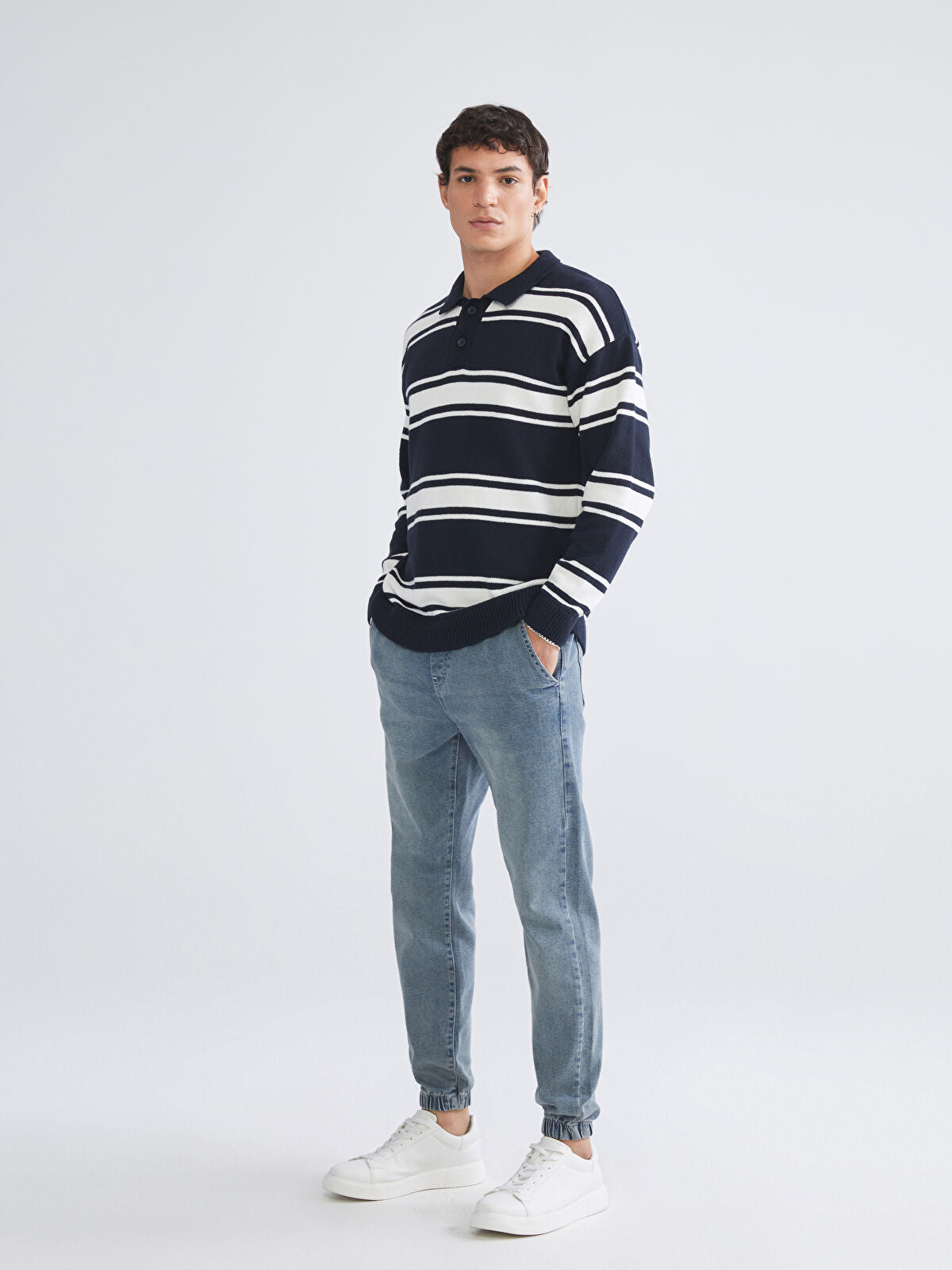 LCW Jeans Black 780 Jogger Men's Jean Pantalon Size with Special Offers, Installments and Cash on Delivery at LCW! Shop online now and have it delivered to your door! - W5BC35Z8-326