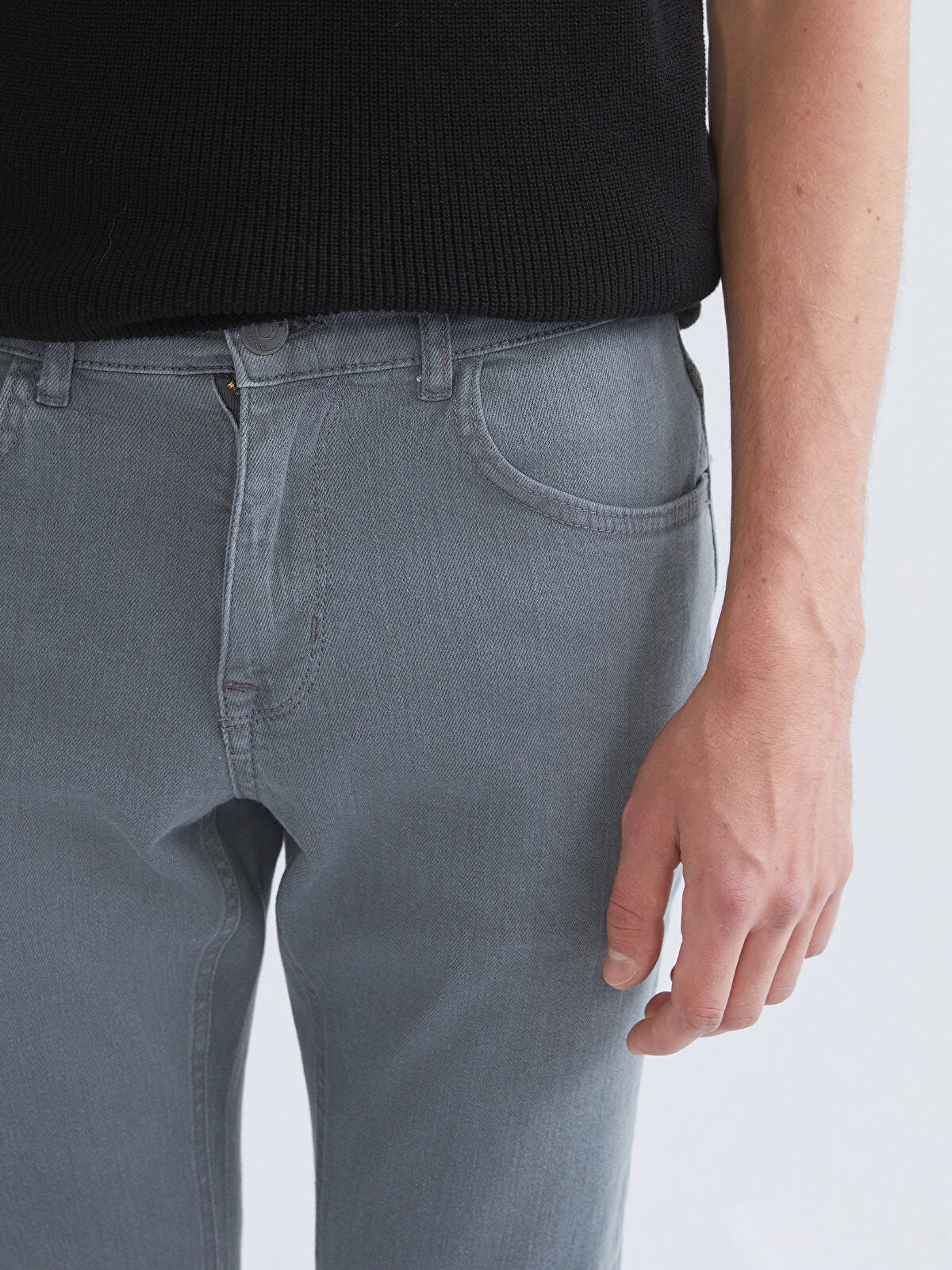 750 Slim Fit Men's Woven Jean Pantalon