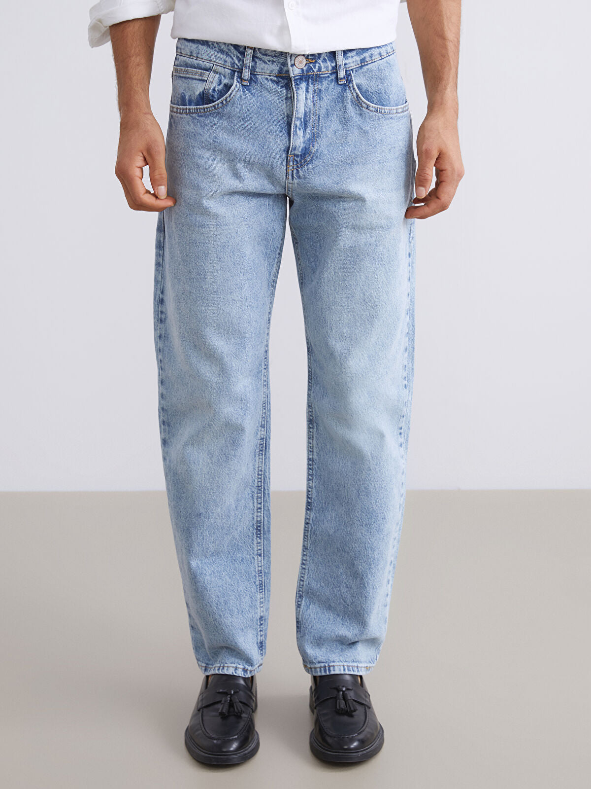 700 Men’s Straight Fit Jeans Pants
