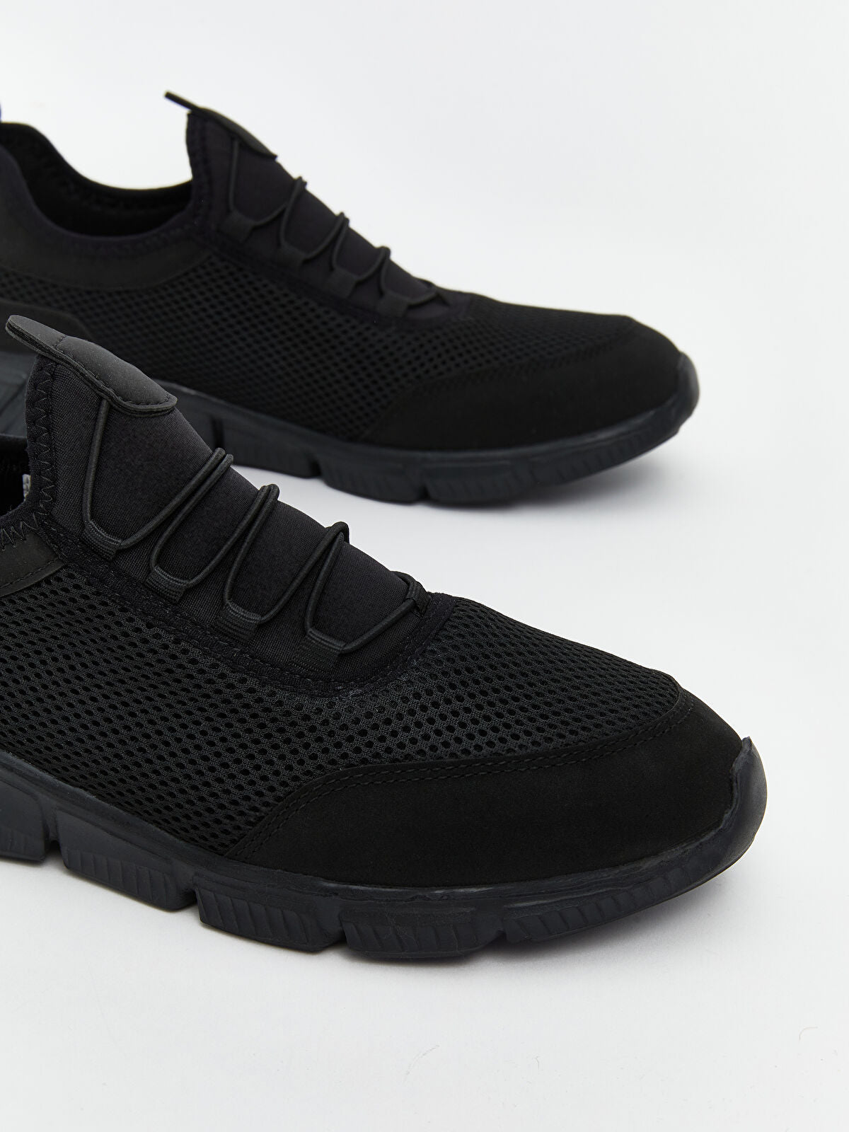 File Detailed Men's Sports Shoes
