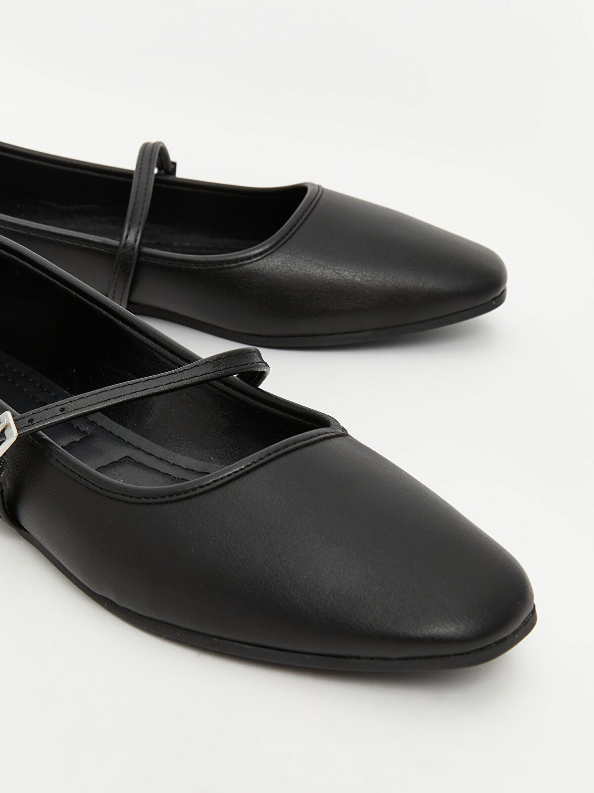 Leather-Look Woman Sandal