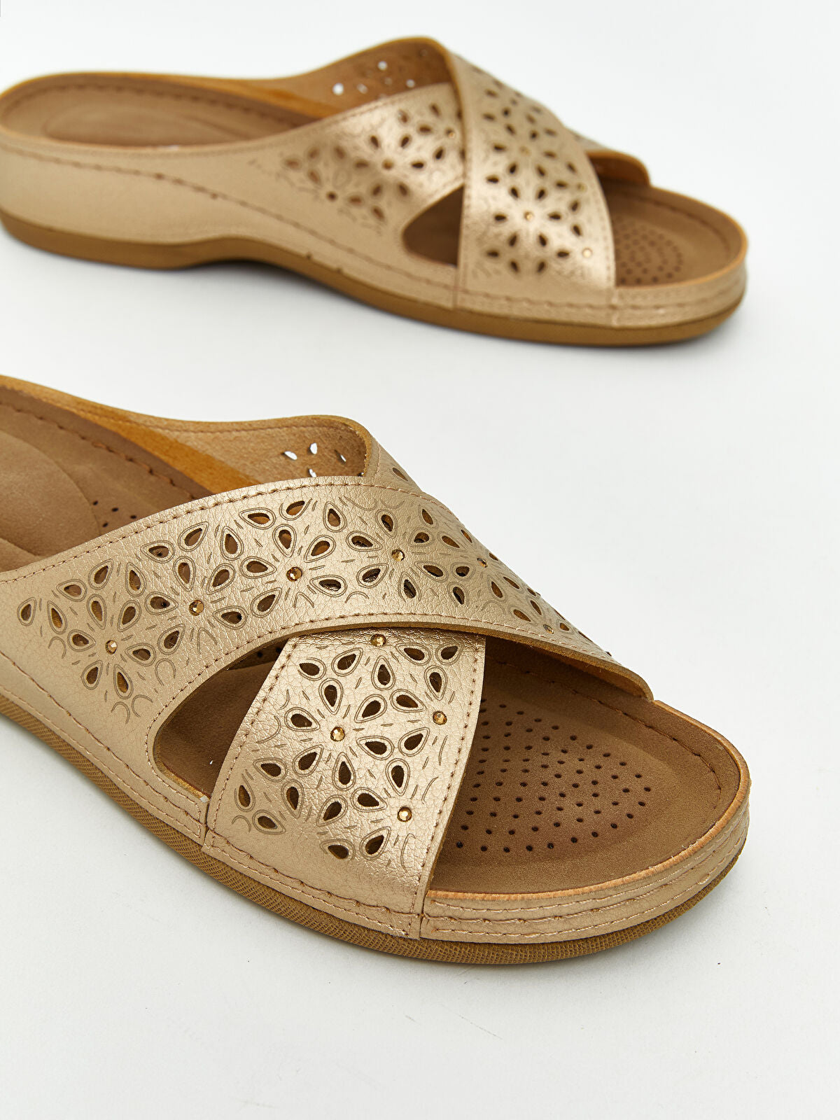 Leather-Look Women's Slipper
